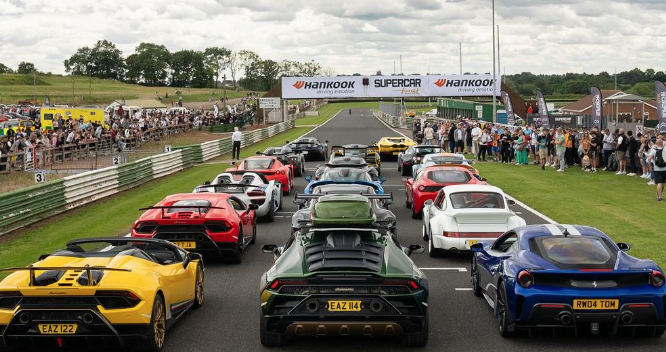 SUPERCAR FEST: THE TRACK – A THRILLING DAY AT MALLORY PARK
